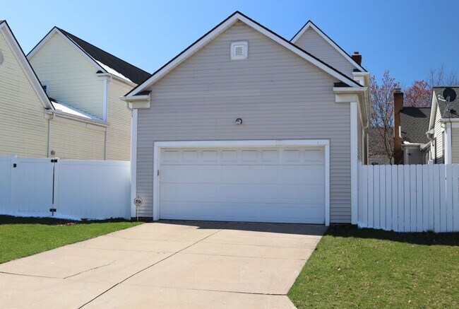 Building Photo - 4391 Archer Rd