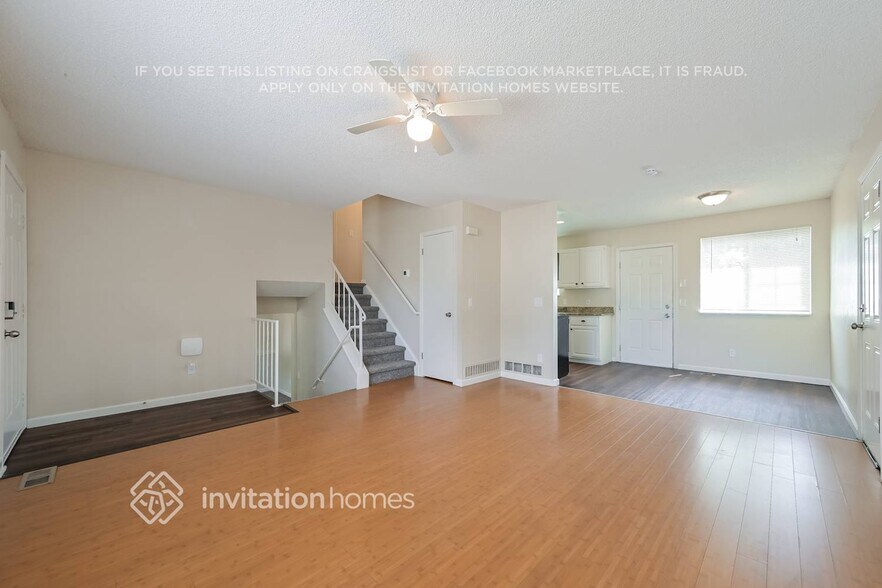 Building Photo - 1240 W 135th Dr