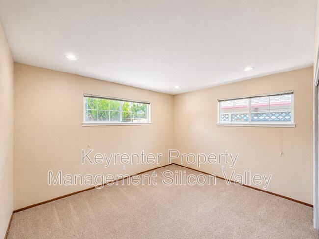Building Photo - 1114 Lynn Way
