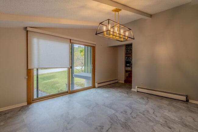 Building Photo - Live Large – Gorgeous Home with 4 Beds, 3 ...