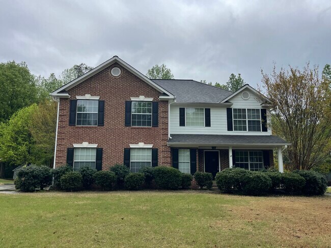 Front Exterior - 2635 Sleepy Hollow Rd