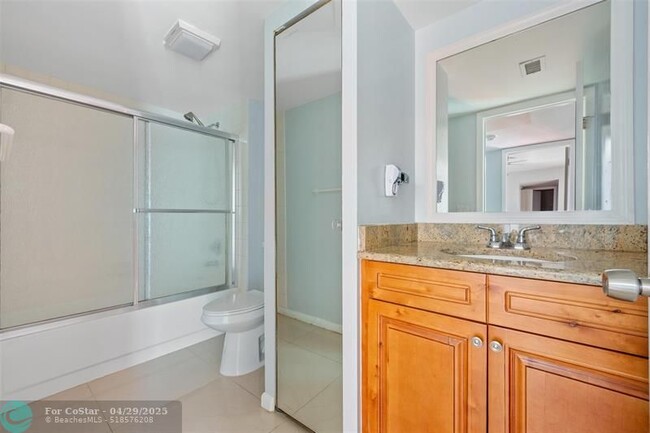 Building Photo - 4101 Wimbledon Dr
