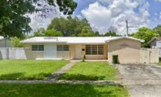 Building Photo - 800 NW 76th Ave