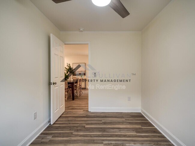 Building Photo - 1010 Cole St