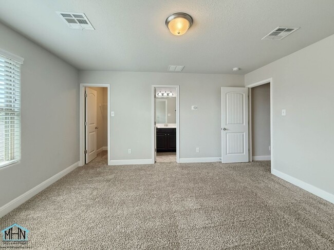 Building Photo - 8720 Indian Bluff