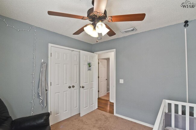 Building Photo - 5516 Chinaberry Dr