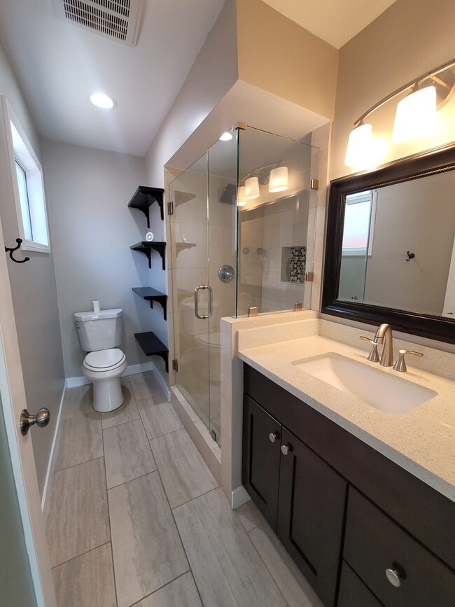Building Photo - 8743 Dorion St