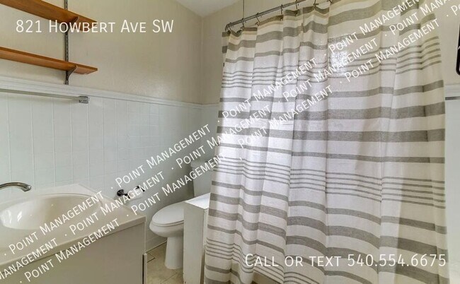 Building Photo - 821 Howbert Ave SW