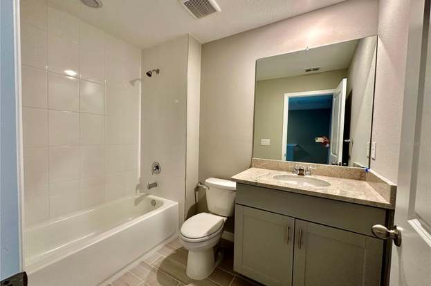 Building Photo - 5852 Ocean Isle Dr