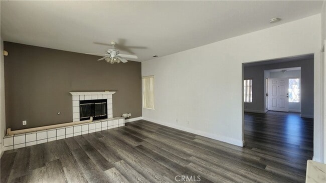 Building Photo - 1496 Dusty Hill Rd