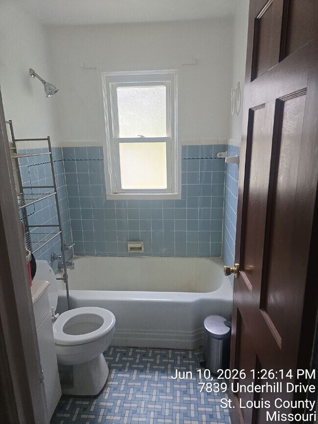 Building Photo - 7839 Underhill Dr
