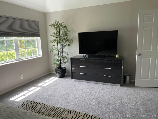 Building Photo - 11530 Briarwood Cir