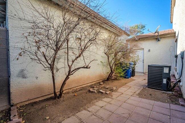 Building Photo - updated home for rent