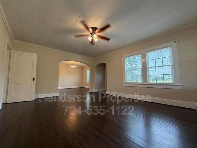 Building Photo - 220 Logan New Amity Rd