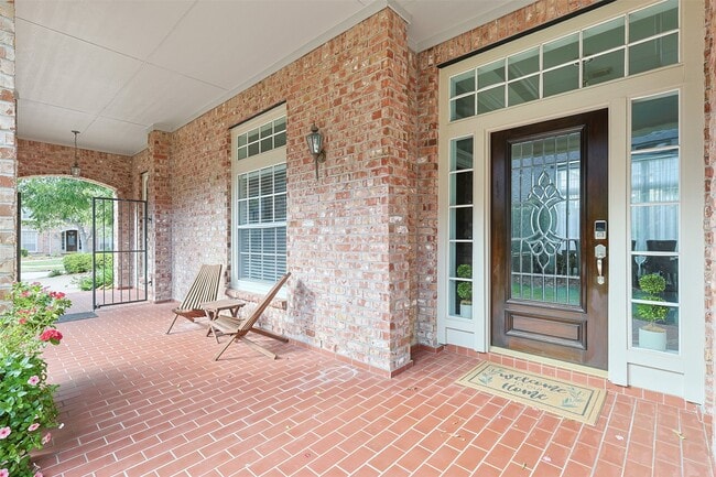 Building Photo - 1527 Orchard Park Dr