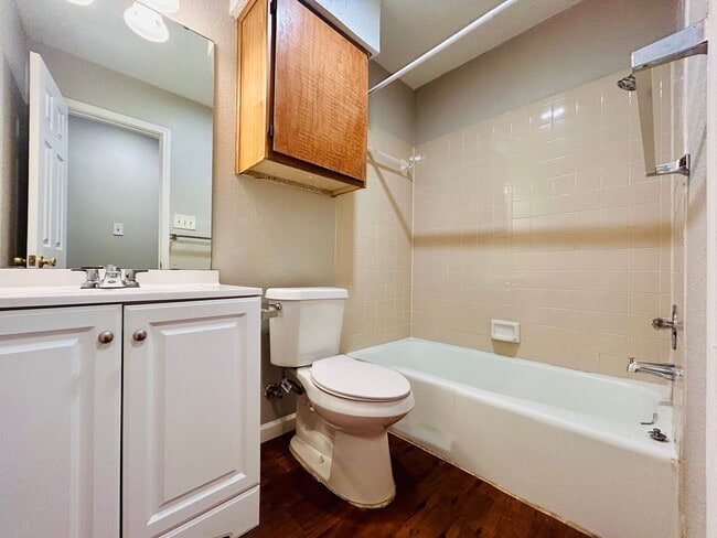 Building Photo - 9221 Kempler Dr