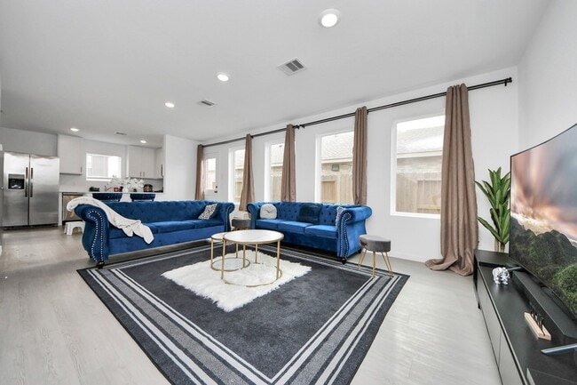 Building Photo - 28910 Texas Sparrow Ln