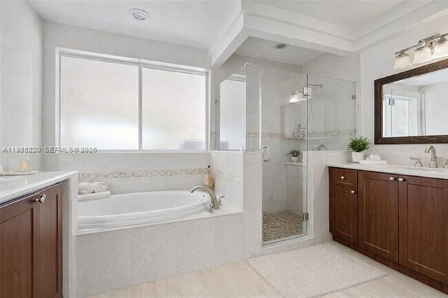 Building Photo - 8300 SW 31st St