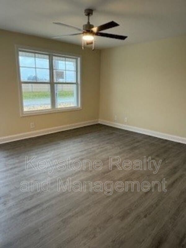 Building Photo - 101 Mace Ln