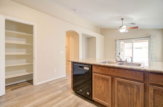 Building Photo - 41375 W Cahill Dr