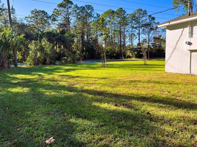 Building Photo - 42 Sederholm Path