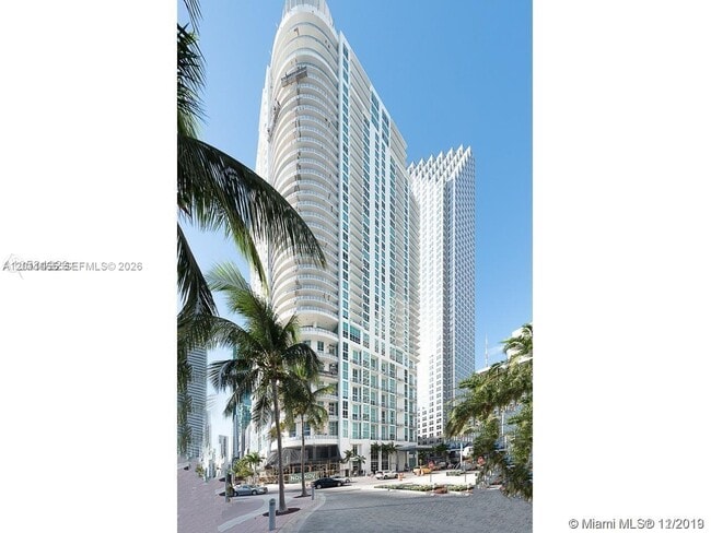 Building Photo - 300 S Biscayne Blvd