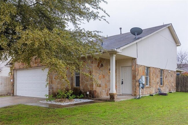 Building Photo - 1701 Golden Sunrise Ln