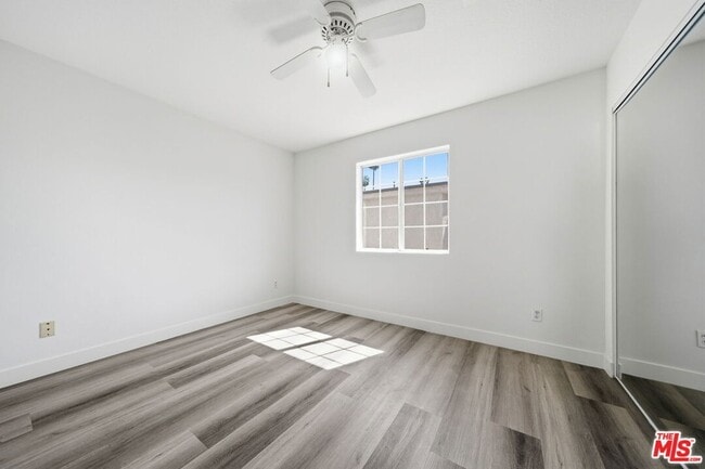 Building Photo - 6616 Sylmar Ave