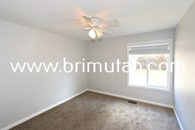 Building Photo - 3799 S 2235 E