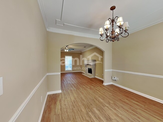 Building Photo - 620 Claredon Ct