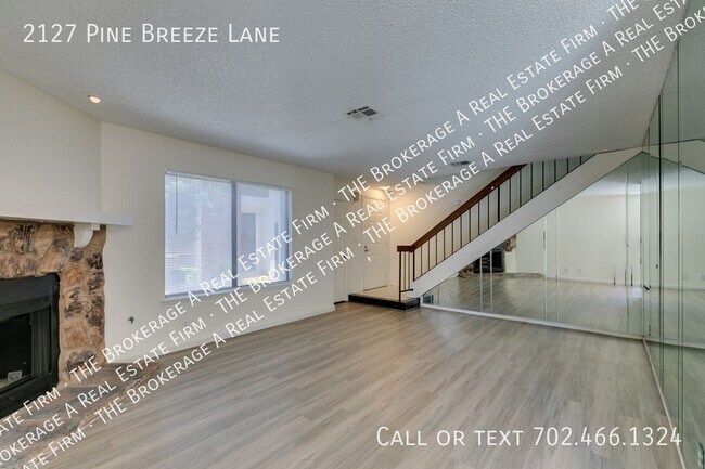 Building Photo - 2127 Pine Breeze Ln