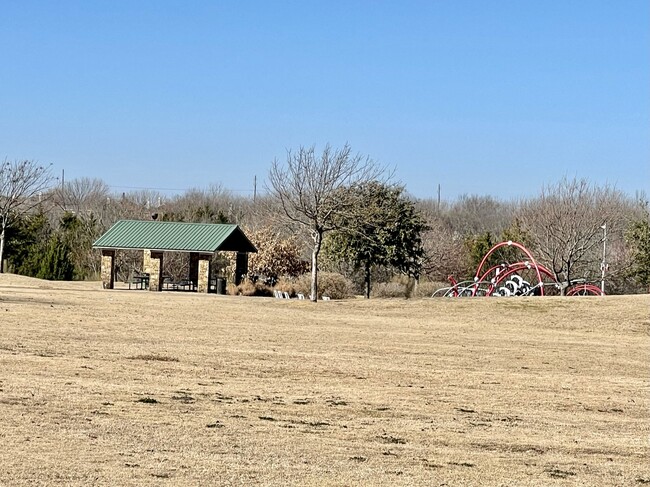 Picnic area and playground - 2852 Clear Creek Dr