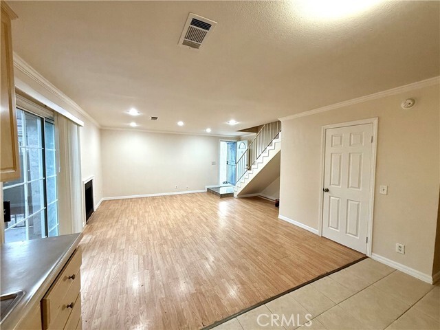 Building Photo - 6439 Woodman Ave