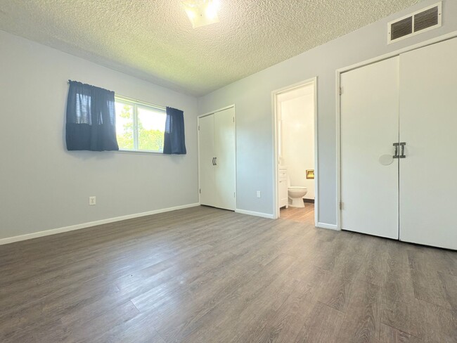 Building Photo - 9630 Wilbur Ave