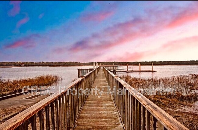 Building Photo - 1392 Eden Rd