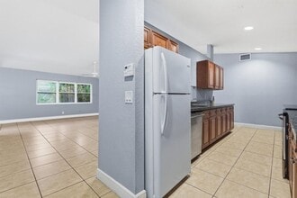 Building Photo - 1029 Staghorn St