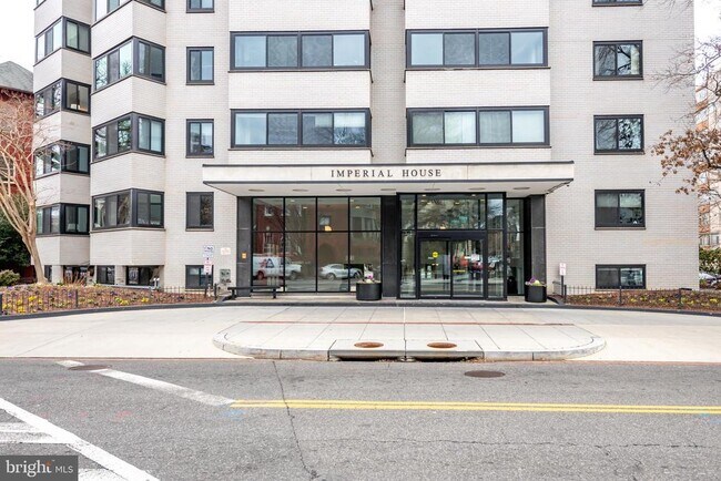 Building Photo - 1601 18th St NW