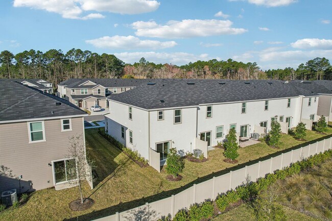 Building Photo - 72 Beach Palm Ct