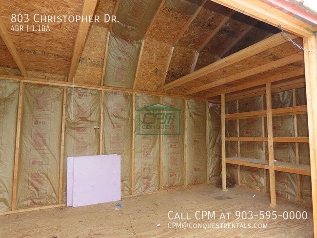 Building Photo - 803 Christopher St