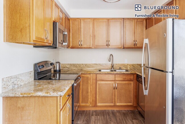 Building Photo - 170 Locksunart Way