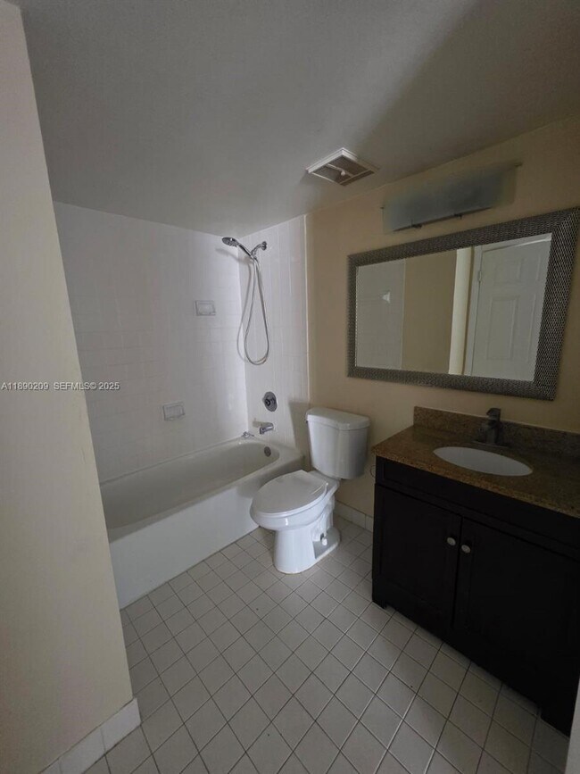 Building Photo - 9251 SW 138th Pl