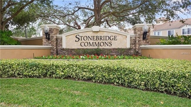 Building Photo - Great townhouse -  available now!