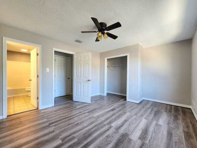 Building Photo - 3/3 available in Audubon Place in Foley