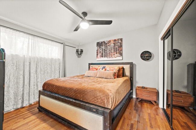 Building Photo - 1542 Fieldcrest Ln