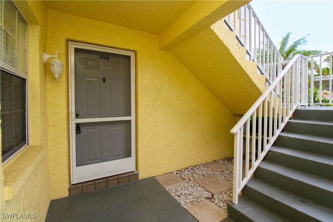 Building Photo - 2566 Kings Lake Blvd