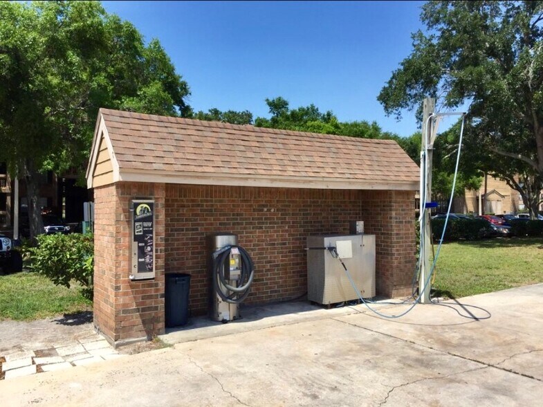 Building Photo - 10200 Gandy Blvd N