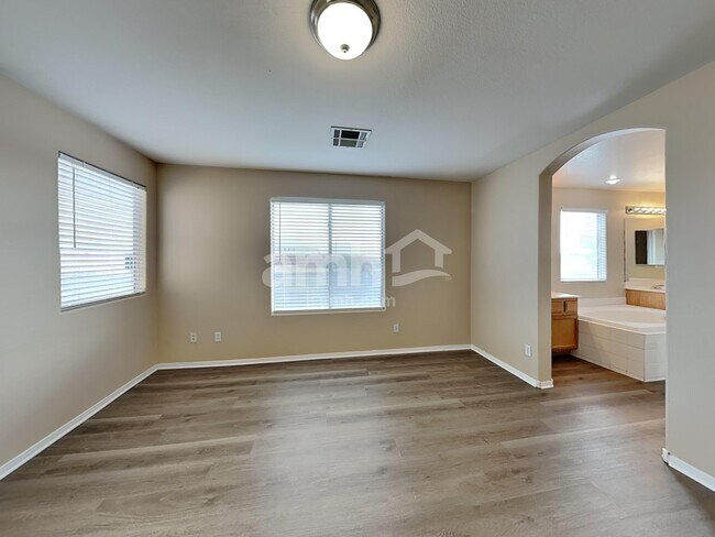 Building Photo - 8440 Walker Gardens Pl