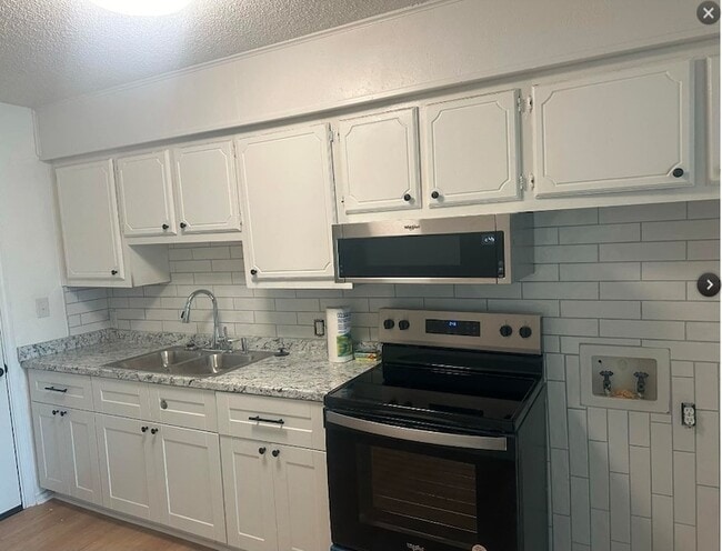 Building Photo - 2930 Wheatley St