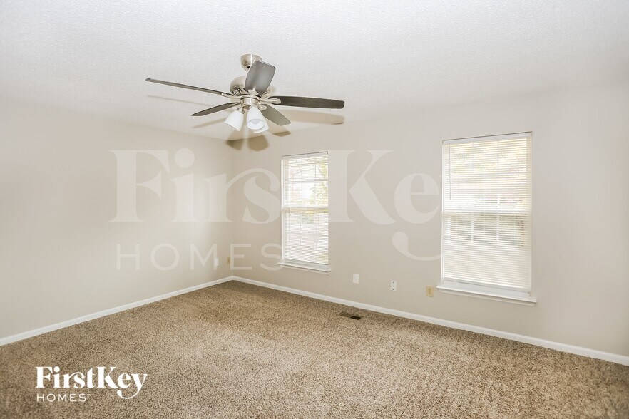 Building Photo - 9419 White Cedar Ct