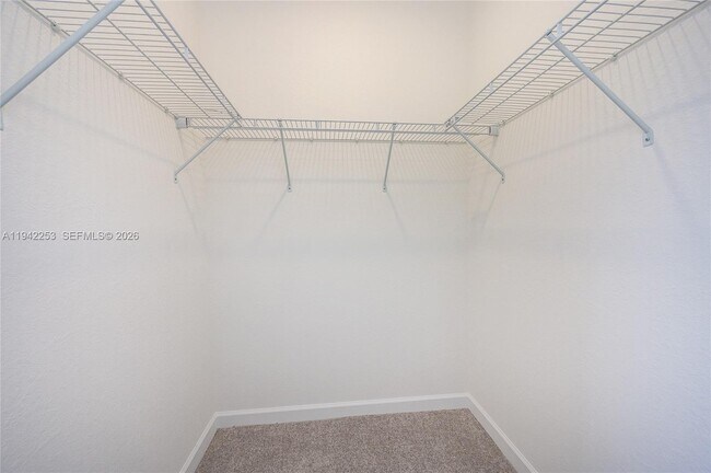 Building Photo - 2747 SE 26th Rd